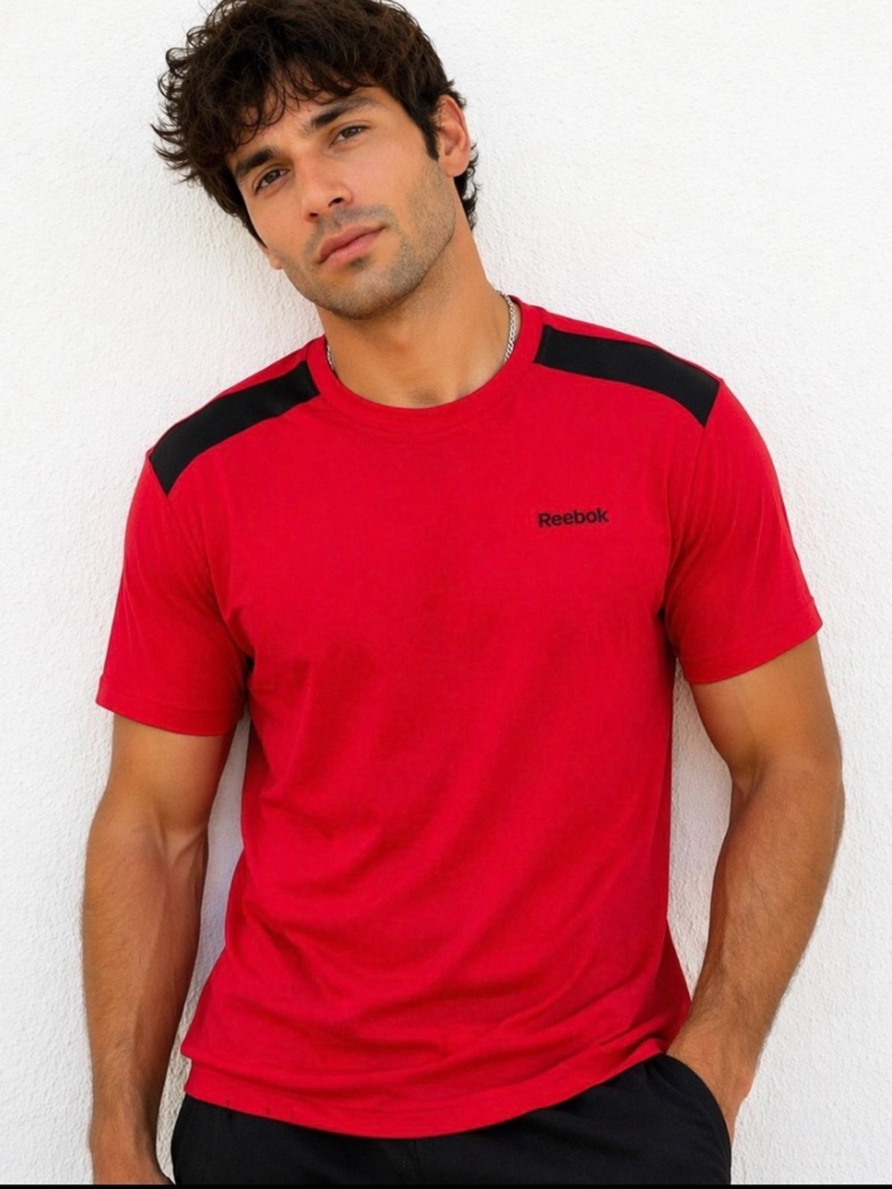 Reebok Men T-Shirts, in great condition.